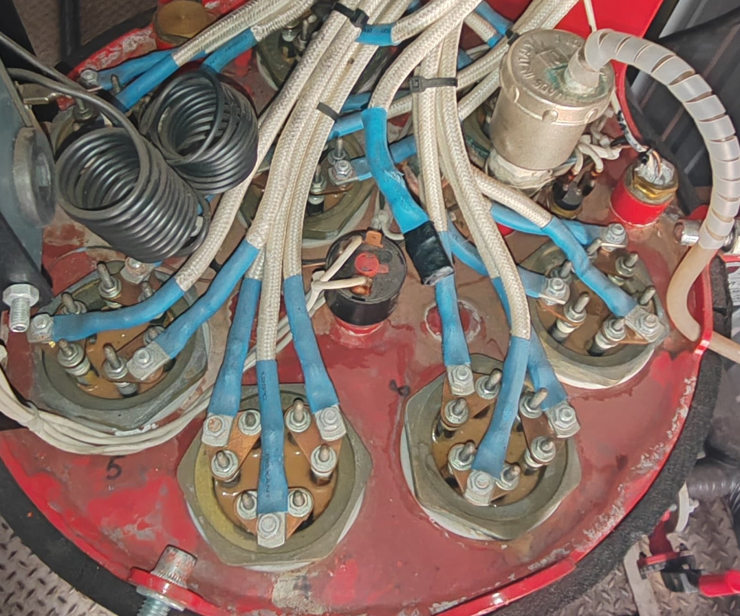 ten_nagrevatelnyj_25kWt_L926мм_elektroobogrev_kotel_Nevskij_teny_nerezh_aic_304_flanec_c_pokrytiem_cink